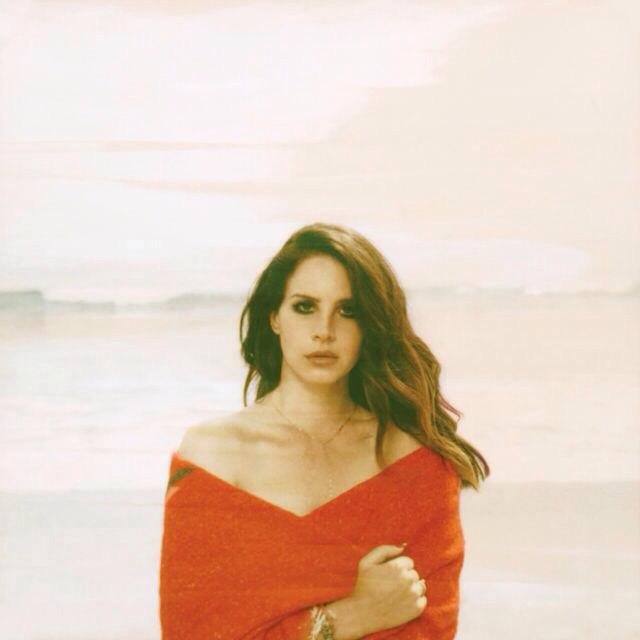 Lana del rey  this account is only to inform you of elizabeth grant :).