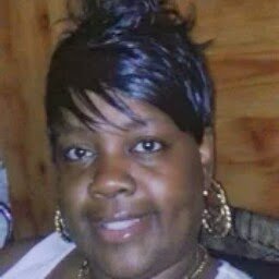 I'm a soul food caterer luvn God, design, gardening movies sports n family. I enjoy walks by the water.Recently I started eating healthier n exercising daily
