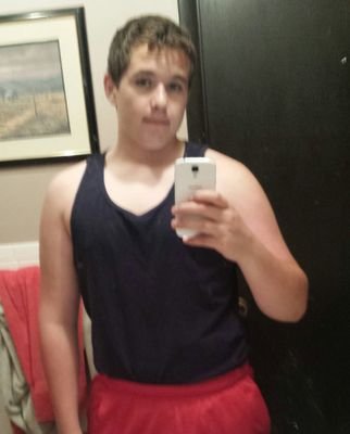 14 freshman, i play football, baseball, track, and wrestle. Im a gamer (xbox).  kik cpogue