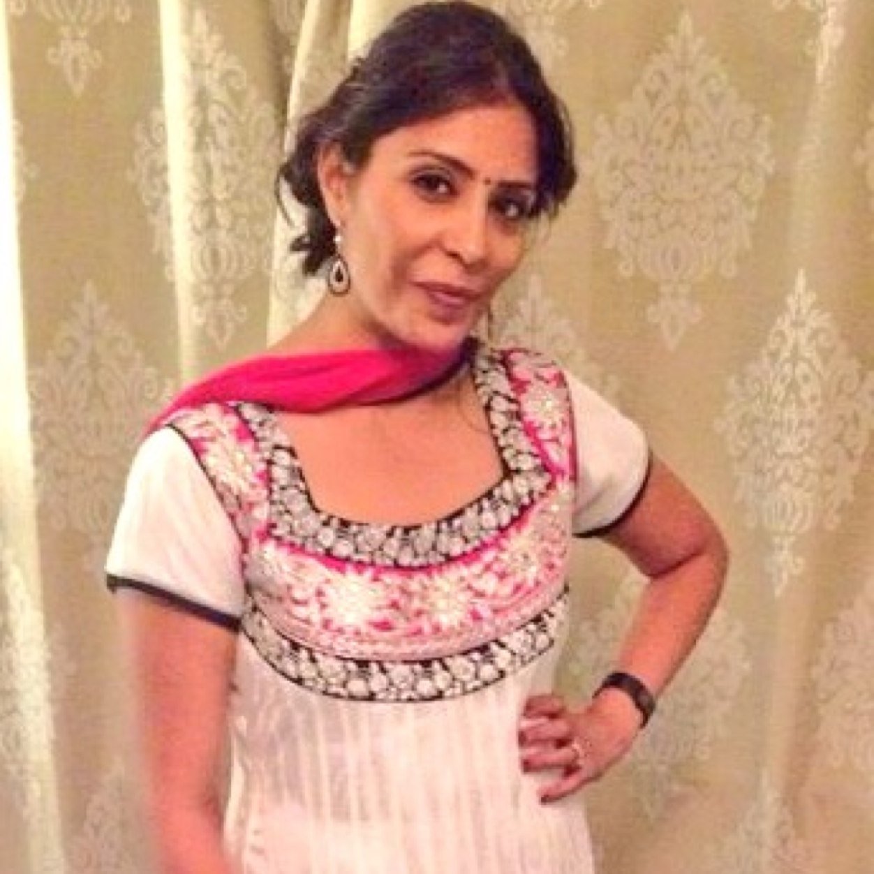 ash_tailor's profile picture. 