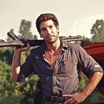 In the end, I'll be the one pulling the trigger. Cause ya'll didn't have the guts to do it. [ TWD RP | Literate | SL ]