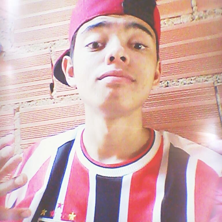 Esse é o nosso mundo, o que é de mais nunca é  o bastante, e a primeira vez é  sempre a última chance...