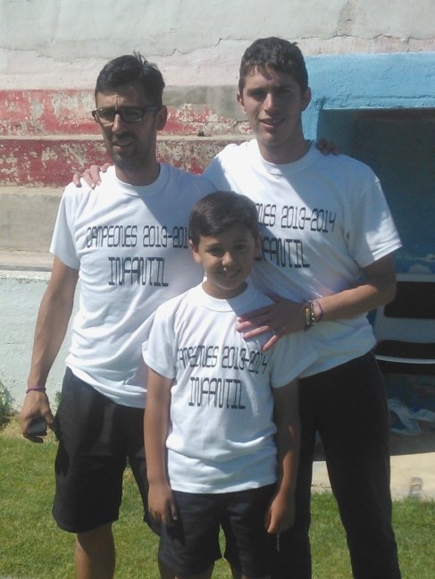 tompoentrenador's profile picture. Entrenador del. marítimo ud miembro del cuerpo técnico del campus Javier miñaño espín preparador físico de la selección española