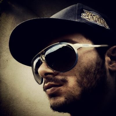 che c'ho??? che ciò che c'ho rimesso è tutto ciò che c'ho ne cess! ...Campania rap style...listen!

..visit my facebook page
https://t.co/ERUxBQrvtG