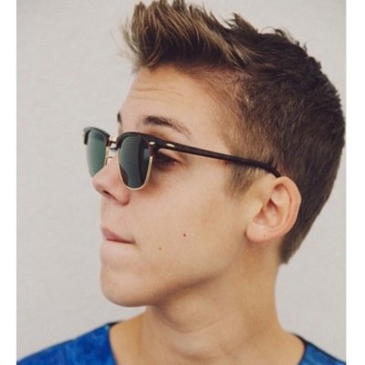 I hope u all love my fanpage as much as i love him!!!