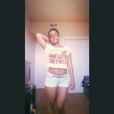 15 years old c:
Freshman at Southwest HS✌
My friends, family, singing, and dancing are my life❤❤
Disney movies are the shit Band obsessed bitchess