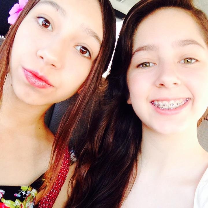 Nani&Eve Youtubers @eve_janeth20 @reneedanielaa