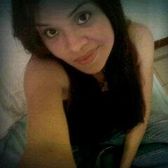 En menos de 160 caracteres amo mi vida cada instante de mi ser amo mi carrera pero por encima de todo amo ser mamá Monica ♥