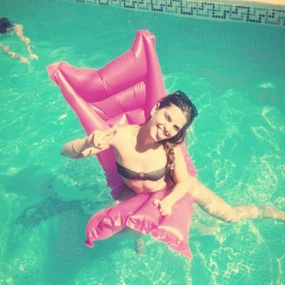 CINE IERI MA DUSMANIT, ASTAZI MA IUBESTE                    //DY ♥