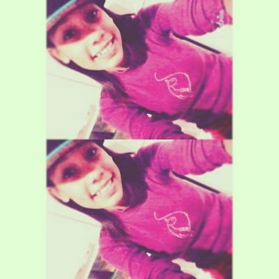 'Levo a vida = Em um SORRISO Mesmo Passando Sufoco ' ''