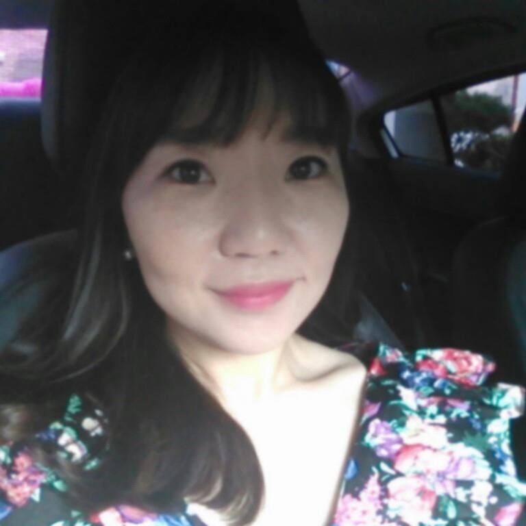 hyang_su's profile picture. 이향수(본명!)/83년생/ 코스메틱MD/일본어+여행+음악+힙합/크리스챤/화장품수집가/딸부잣집/홍대거주/페키니즈왕팬(내사랑 초롱)/열심히 사는 난 욕심쟁이 우후훗=3