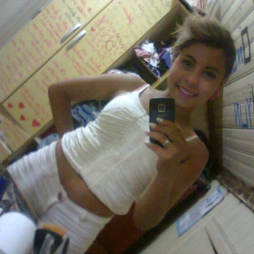 oi,vim aqui dizer que se mexer com a mari, mexeu cmg,e nd nem ninguem vai estragar nosa amizade sua linda vai me aturar por anos ainda 
Teamo por: @Duda_nhaac