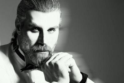 bestmodel1998's profile picture. 