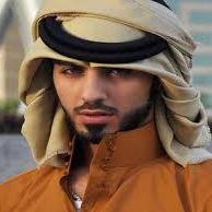 متذوق شعر وأعزف من أشواقي ألحان...وأسلي قلـوب الغـرام الحزينـه ،
