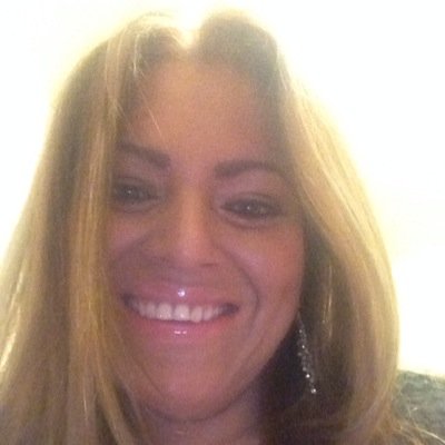 keniamdez29's profile picture. 