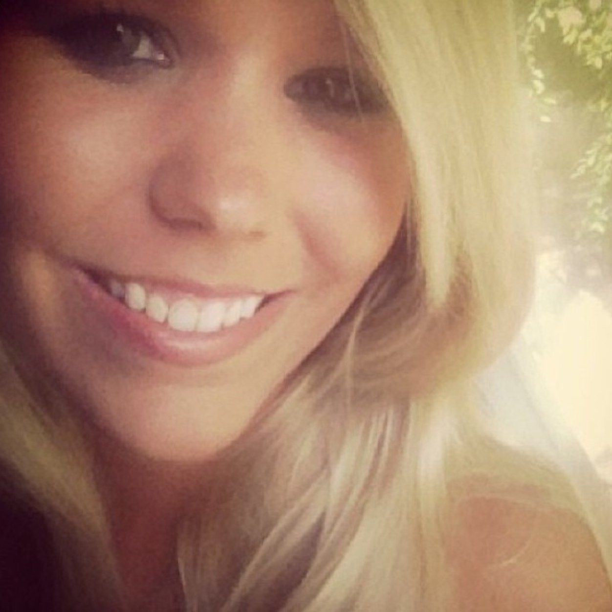 daniellesplaine's profile picture. I'm pretty sure there's alot more to life than just being really, really, ridiculously good looking. And I plan on finding out what that is