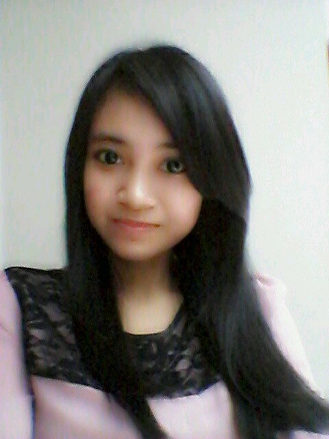 tauravensia's profile picture. ♥aderiza * line : tauraavensia * instagram : tauravensia * path : Taura Avensia