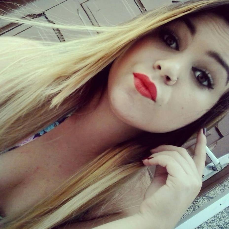 Tenho um lado irônico. Tenho um lado insuportável. Tenho um lado amável. E cada um tem o meu lado que merece.'-'