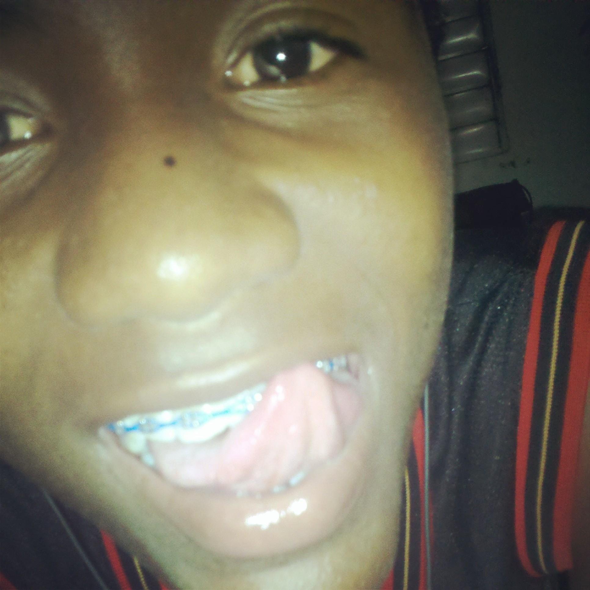 Soii Bakanooo,,JEviiii,,Y  TOO  LA BAiiNAA...  Quieroo A La Personas Que Me Quierann.. Amoo a La Personas Que Aman.. Respecto Pah QUe Respecten... :*  BASKETBOL