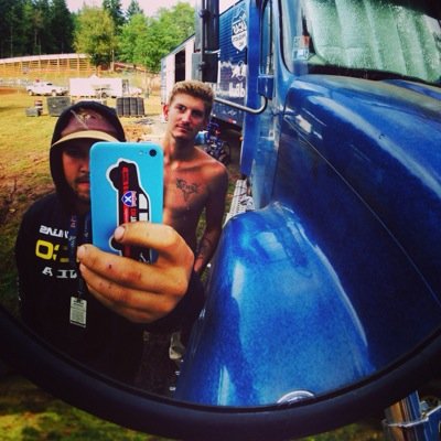 DIRTslut's profile picture. Raleigh, North Carolina for now. Tired of Everything // Almost People // Les Brux // #Popeyes Spokesman // Stuck-up Music Dweeb @noechonet