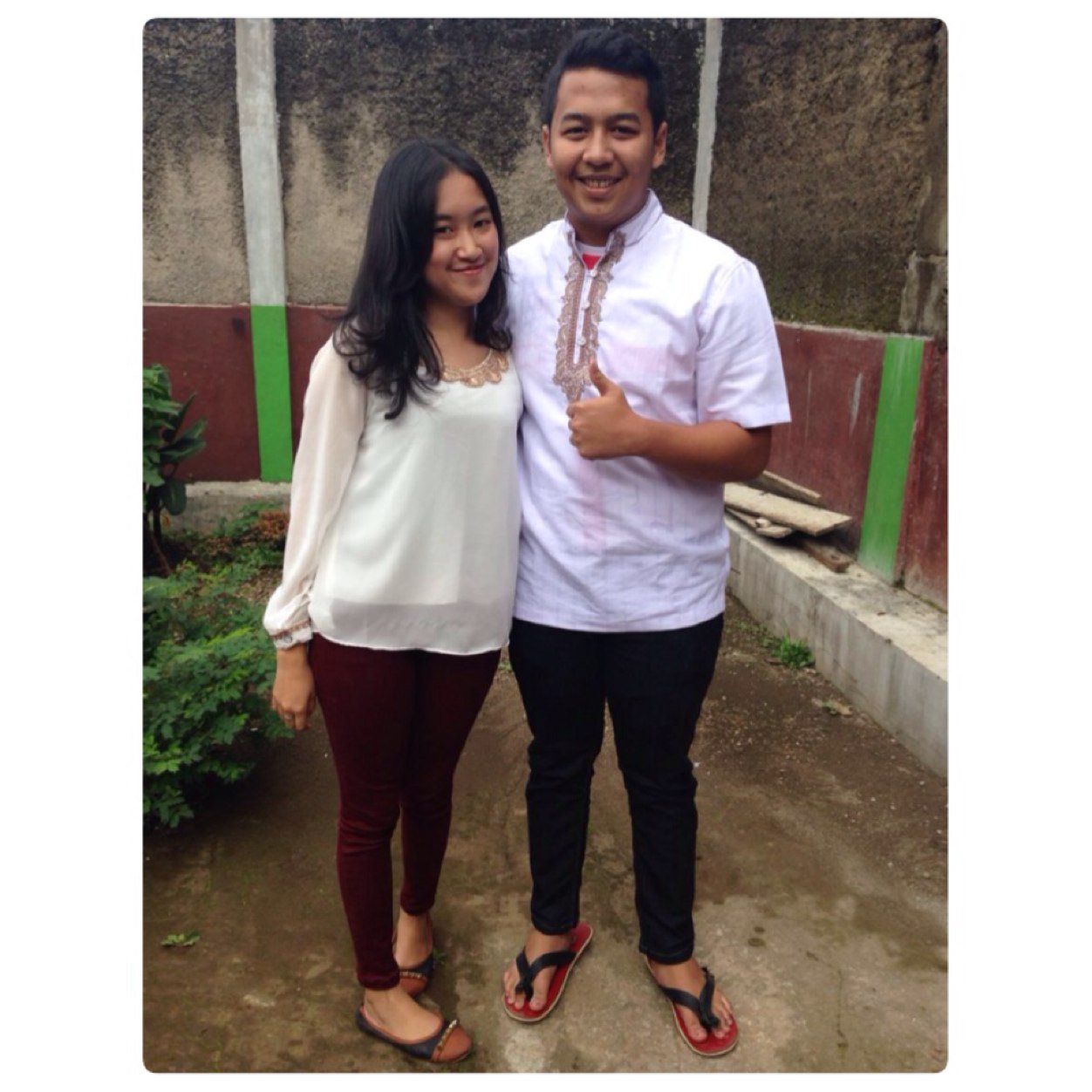 Vocalist in @Band_Davis • Contact Person : 089655261985 (BagusAU) , 082216667954 (Heri)