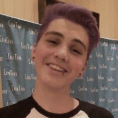 besidepottorff's profile picture. i want my stage kiss with kian