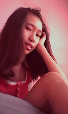 i love to stech people and anime I'm an otaku i play dota, league of legends, and clash of clans i love books but I'm not a smart bit kinda