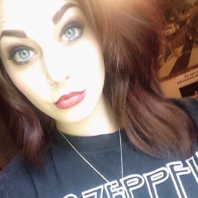 HunernicoleXo's profile picture. I need money to fix my time machine to return to the 60's✌️