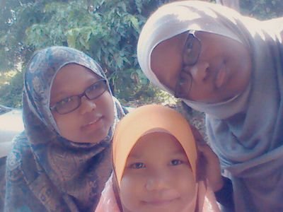 9A plus for my SPM 2014..inshaAllah..i'm tweet about eerything in this world..my name is HANANIA