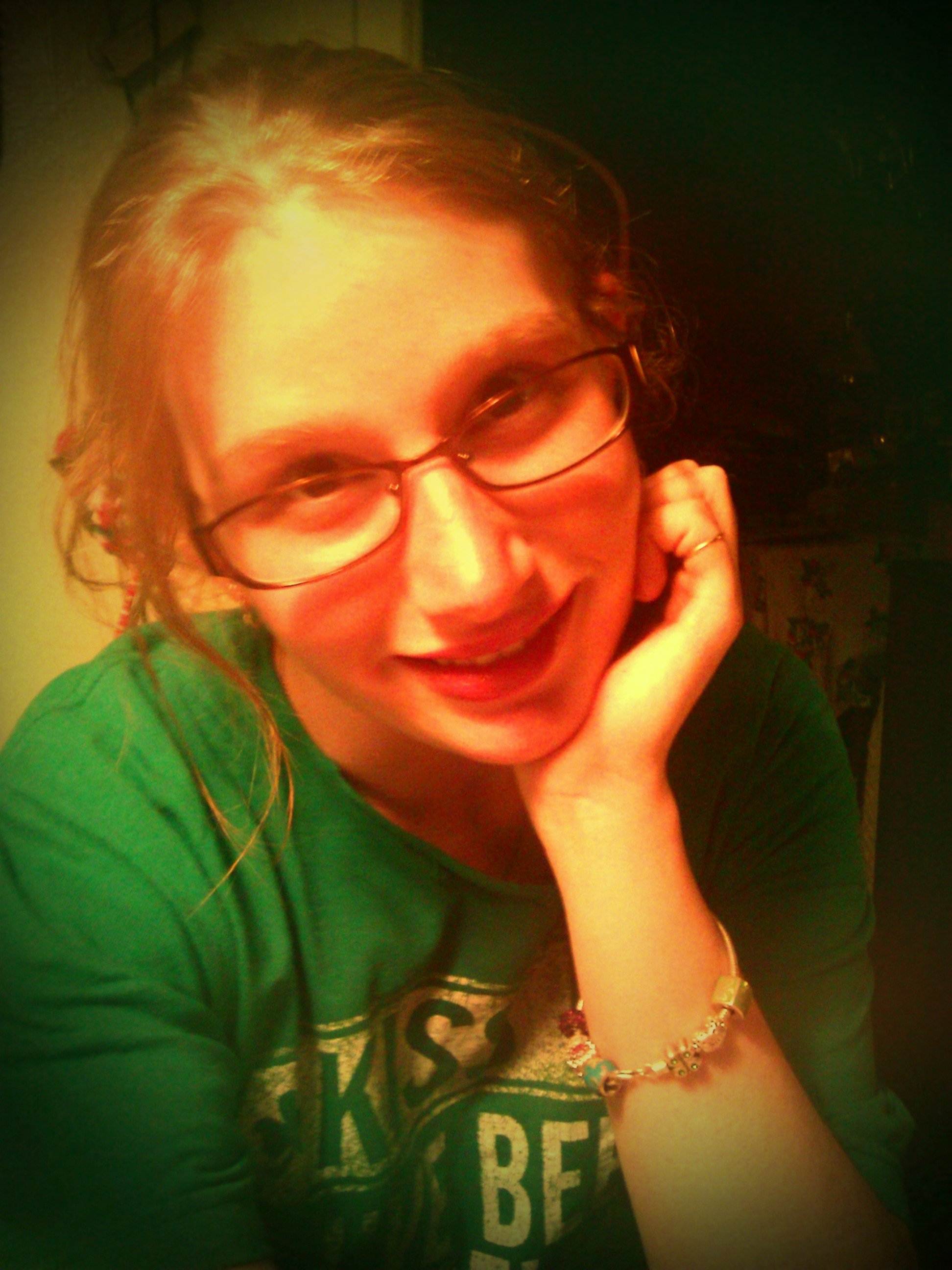 Poetrylover1111's profile picture. I'm a performer. Music is my heart and soul. It's just what I do. I love my rabbit and cat, and my kindle is my favorite accessory!