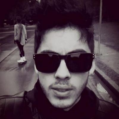Músico, cantor, compositor e produtor musical. restevam@outlook.com