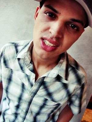 sou venoninho,fenoninho e kaziano me sigam a pessoa q me inspirou a faser videos do youtube foi o coelho e o terror espero q eles me sigam :)