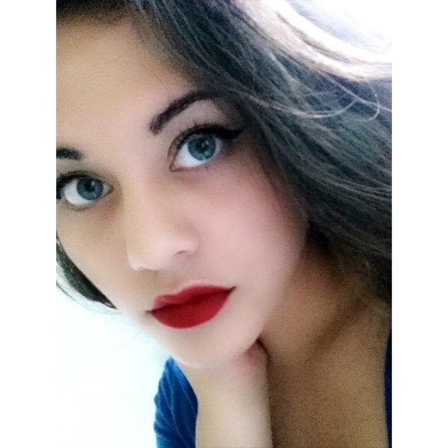 Destenee_Lemus's profile picture. Hi there.