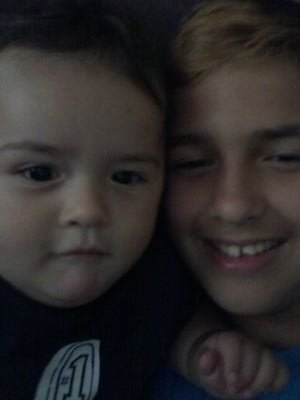 awesomemike12's profile picture. 