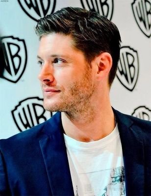 a simple girl who loves Jensen Ackles & Supernatural =D