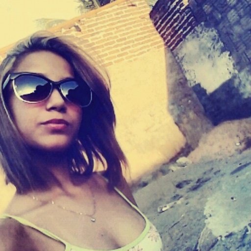 ~ Pra falar atire a primeira pedra..