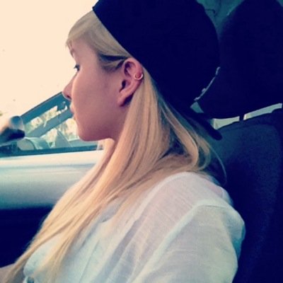 KarenSalcido94's profile picture. Amante de la vida #TEAMFOLLOWBACK