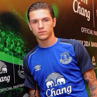 Muhamed Bešić. Ross Barkley. Everton. Milán.