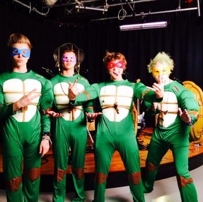 Helloo, follow @Nialls_cliffxrd and ask her to dm you to the band account and she''ll spam your username to them :-)