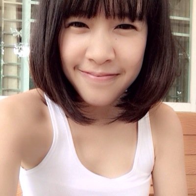 สาวน้อยบอบบาง อ่อนแอ น่ารัก อ่อนต่อโลก นั่นไม่ใช่เรา I don't bite :)