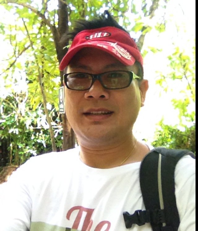 I am a Catechist and Sign Language Interpreter for the Deaf.My hobbies are journey for the new experiences, cooking, try to eat delicious foods...etc.