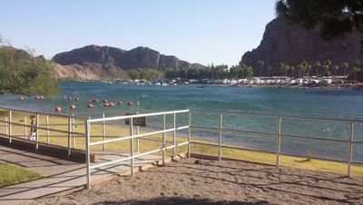 DeziiBaDd's profile picture. follow and I'll follow back..