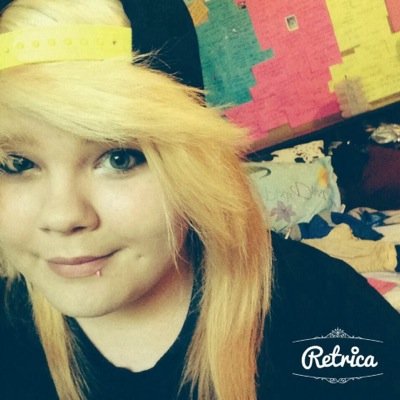 •Single(; •kik; ittss_brii •snapchat; ofmiceandnachos •instagram; @hey.its.brianna❤️❤️