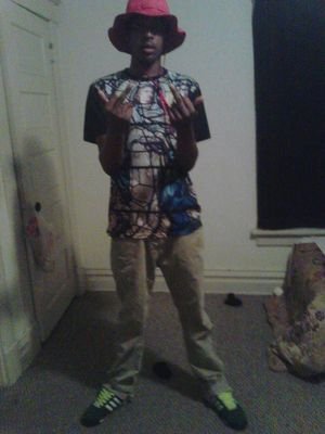 AlonzoMcclenney's profile picture. pop out