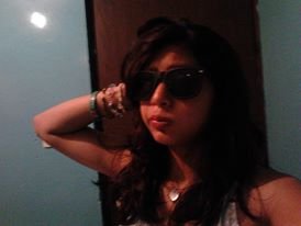 i love folcklor !!   and   coder y directioner de corazon!