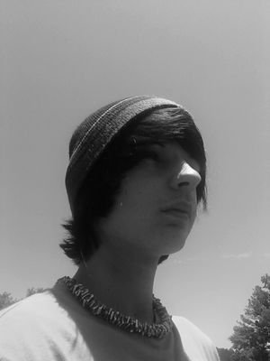 i am the leader of the yclan         kik:juststopthat          snapchat:yVortex