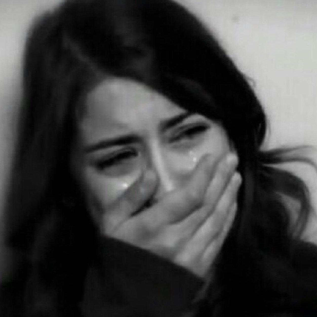 alsmt1331's profile picture. أعلمُ أنّ البُكاءَ لا يُعِيدُ قدًرا لكن هُو أبلغُ وسيلہَ للحدِيث حينمَا نكتم الوجَع