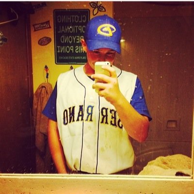 JustnnHey's profile picture. 