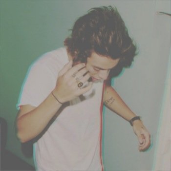 this is a free follow, go follow @tmhshire and @hormcnes please xx