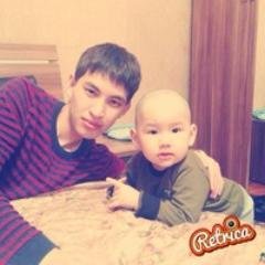 Студент Павлодарского государственного университета им. С. Торайгырова, люблю спорт и путешествовать
